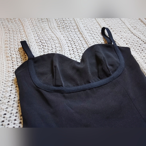 Princess Polly Simple Little Black Top! New Without Tags! - Picture 2 of 5